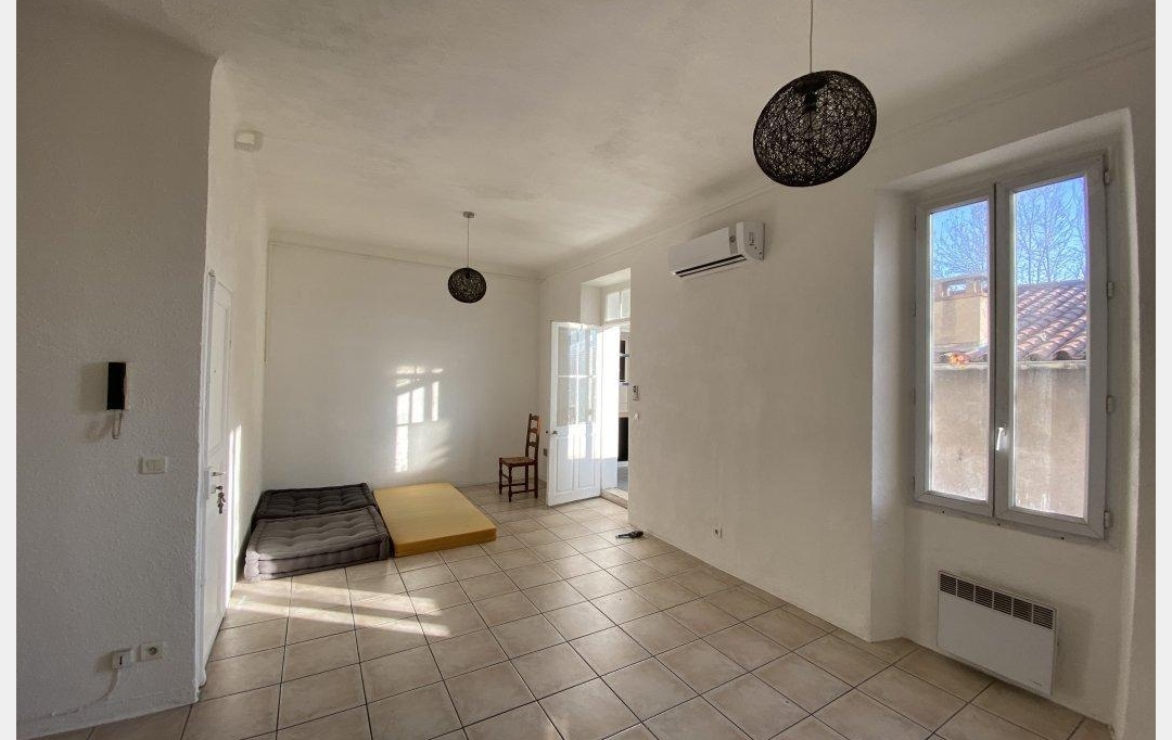 Annonces VITROLLES : Appartement | MARSEILLE (13015) | 64 m2 | 129 000 € 