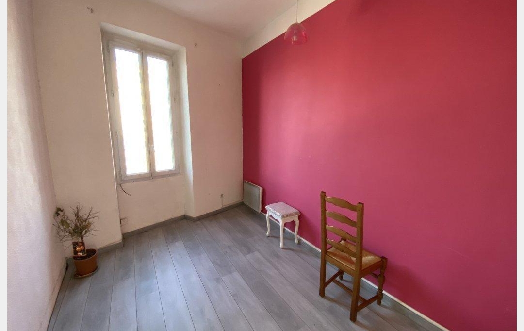 Annonces VITROLLES : Appartement | MARSEILLE (13015) | 64 m2 | 129 000 € 